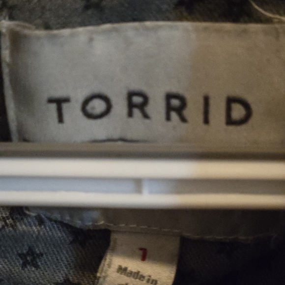 Women's Black and Gray Jacket - Picture 2 of 5